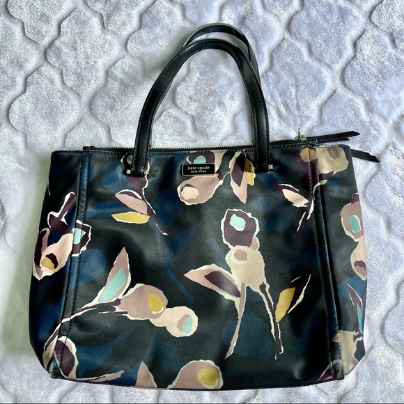 Kate Spade Purse - Picture 2 of 5